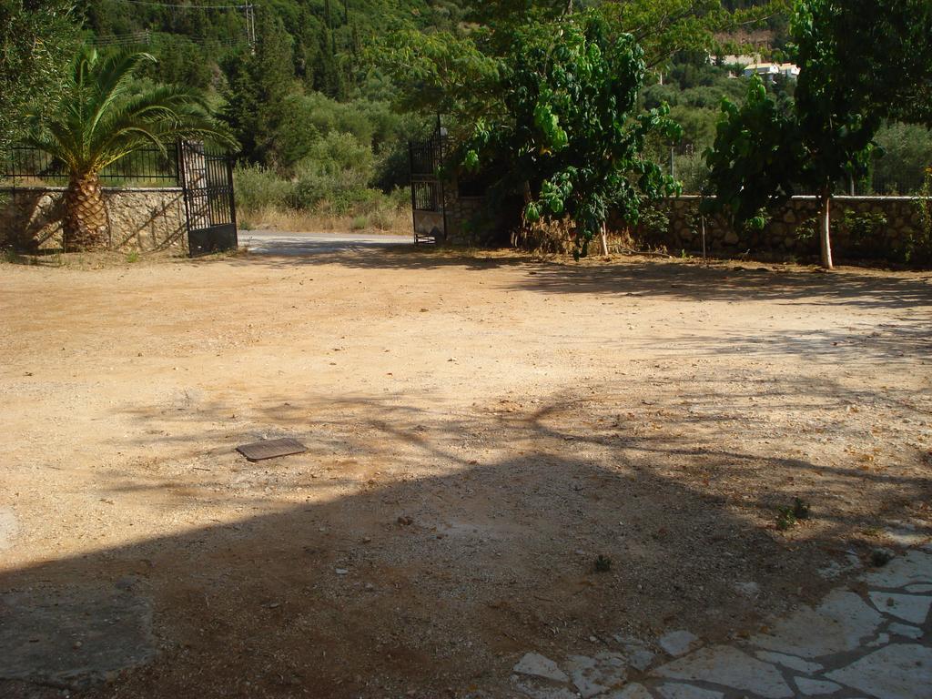 Santa Maria Rooms Ayios Nikitas Luaran gambar
